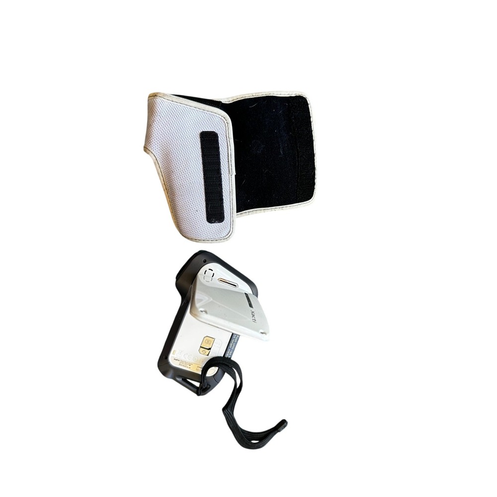 Sanyo Xacti VPC-E1W Waterproof Digital Movie Camera Camcorder White with Case